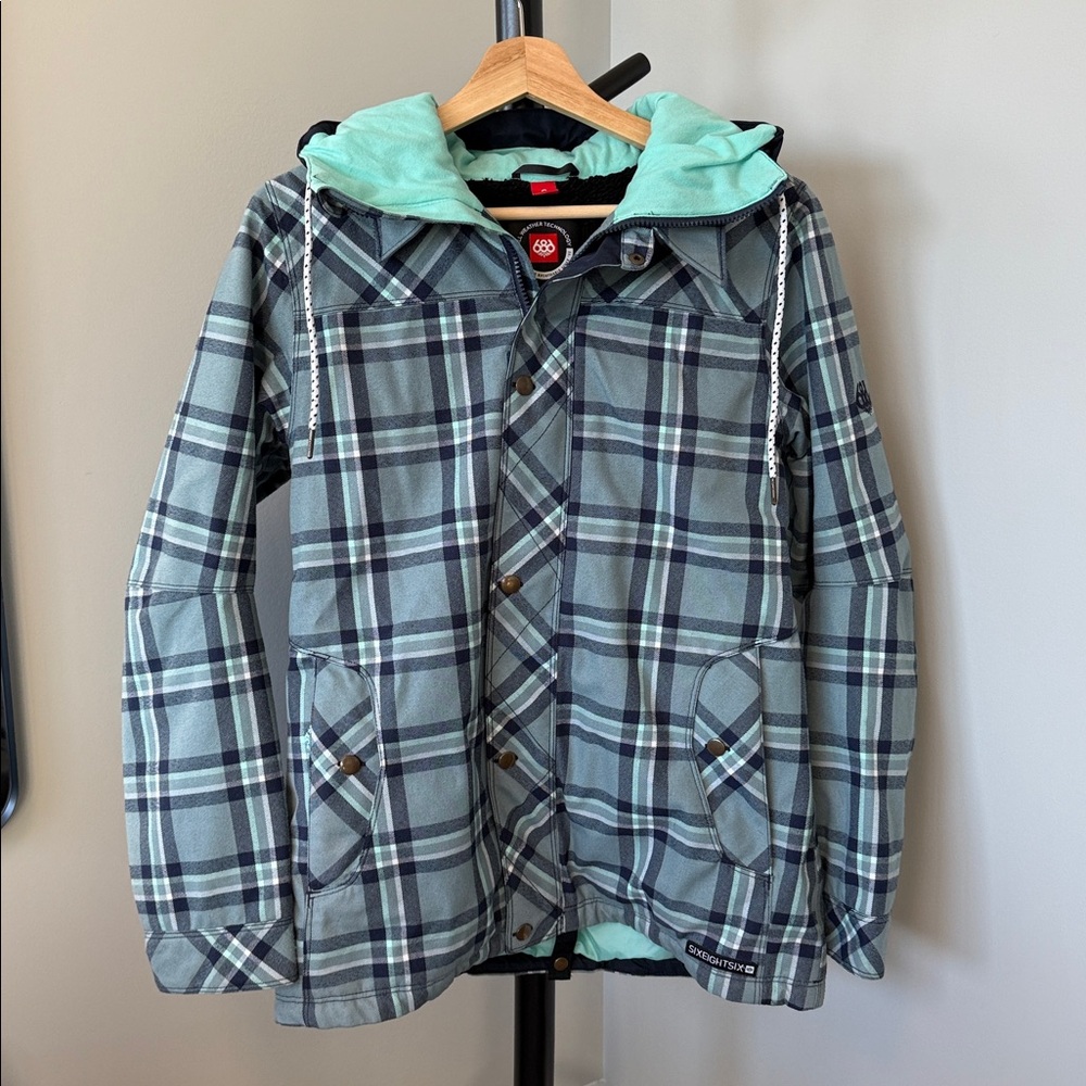 686 Plaid Jacket with Mint Hood snowboard jacket